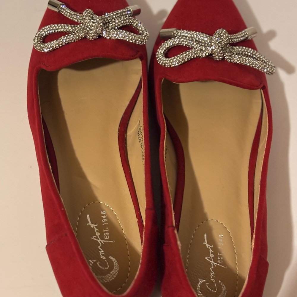 Women’s Red Pointed Toe Flats with Rhinestone Bow - Picture 2 of 7